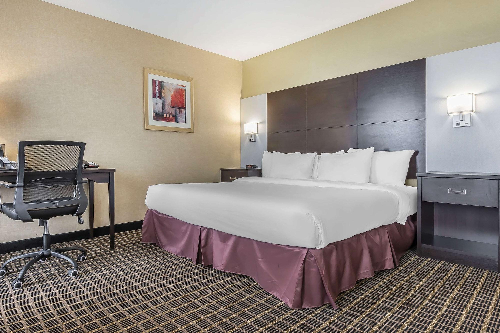 Quality Inn & Suites Downtown Windsor Extérieur photo